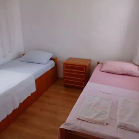 فيلة Familiale Çeşme